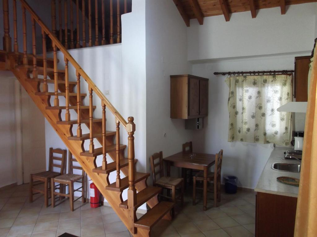 Stella Apartments Marathokampos Bilik gambar